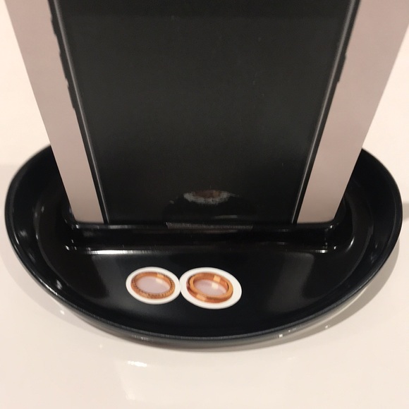 UMBRA Curvino Phone & Accessories Holder - Picture 3 of 4